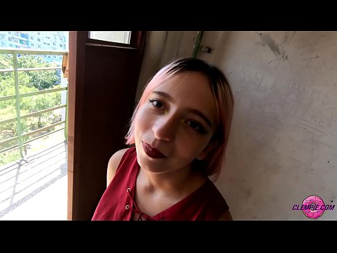 ❤️ د شاګرد حساسیت په بهر کې یو اجنبی سړی وخوري - د هغه په مخ کې ️❌ ☑